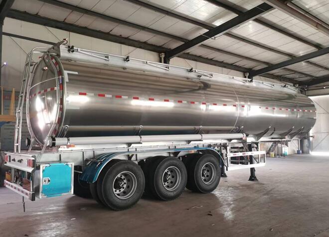 Tri Axle Aluminum Alloy Petrol Tankers